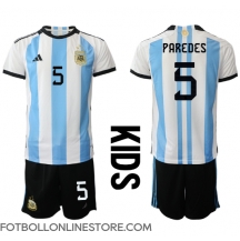 Argentina Leandro Paredes #5 Replika Hemmatröja Barn VM 2022 Kortärmad (+ byxor)