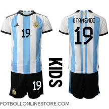 Argentina Nicolas Otamendi #19 Replika Hemmatröja Barn VM 2022 Kortärmad (+ byxor)