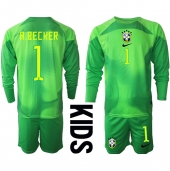 Brasilien Alisson Becker #1 Målvakt Replika Bortatröja Barn VM 2022 Långärmad (+ byxor)