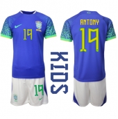 Brasilien Antony #19 Replika Bortatröja Barn VM 2022 Kortärmad (+ byxor)