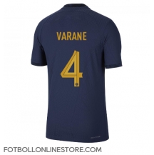 Frankrike Raphael Varane #4 Replika Hemmatröja VM 2022 Kortärmad