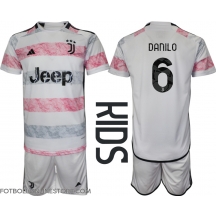 Juventus Danilo Luiz #6 Replika Bortatröja Barn 2023-24 Kortärmad (+ byxor)