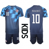 Kroatien Luka Modric #10 Replika Bortatröja Barn VM 2022 Kortärmad (+ byxor)