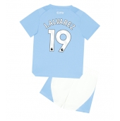 Manchester City Julian Alvarez #19 Replika Hemmatröja Barn 2023-24 Kortärmad (+ byxor)