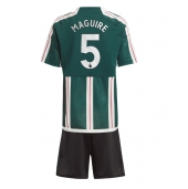 Manchester United Harry Maguire #5 Replika Bortatröja Barn 2023-24 Kortärmad (+ byxor)