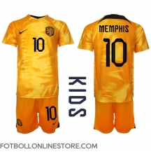 Nederländerna Memphis Depay #10 Replika Hemmatröja Barn VM 2022 Kortärmad (+ byxor)