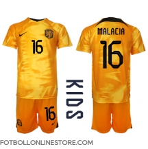 Nederländerna Tyrell Malacia #16 Replika Hemmatröja Barn VM 2022 Kortärmad (+ byxor)