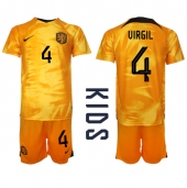 Nederländerna Virgil van Dijk #4 Replika Hemmatröja Barn VM 2022 Kortärmad (+ byxor)