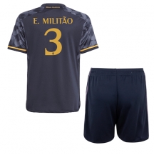 Real Madrid Eder Militao #3 Replika Bortatröja Barn 2023-24 Kortärmad (+ byxor)