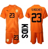 Uruguay Sergio Rochet #23 Målvakt Replika Bortatröja Barn VM 2022 Kortärmad (+ byxor)